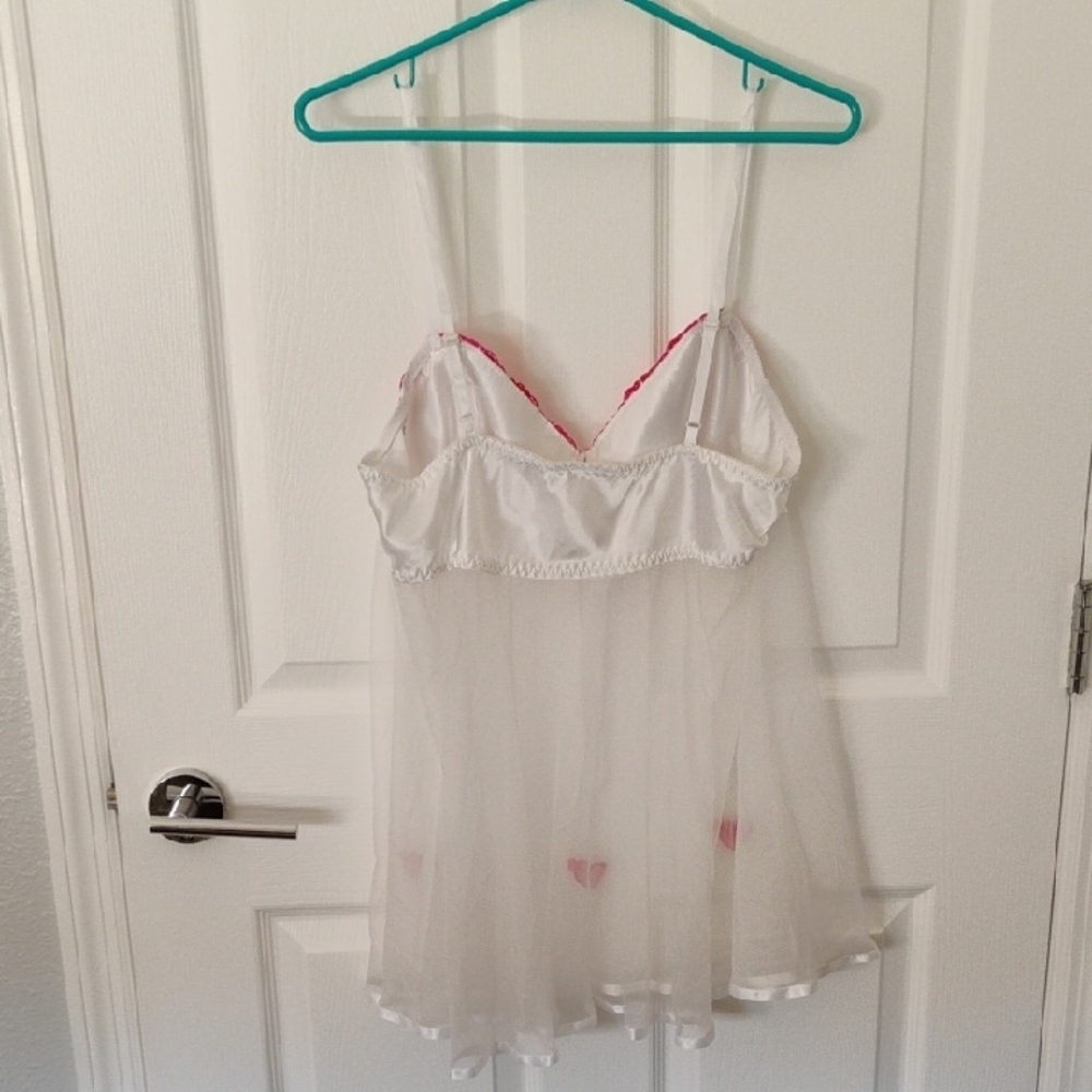 Elegant White and Pink Heart Chemise - Picture 3 of 5
